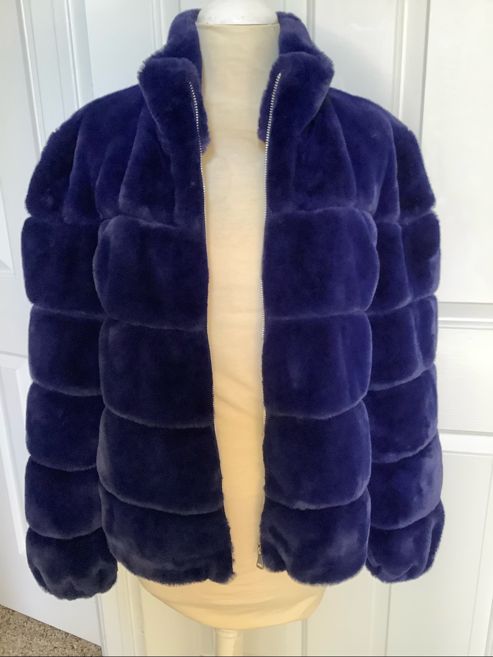 Love Token Alex deep blue faux fur jacket. Size M.